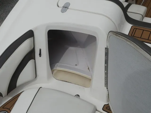 Slide: The Image of Yamaha 242 Limited S 2015 - 30