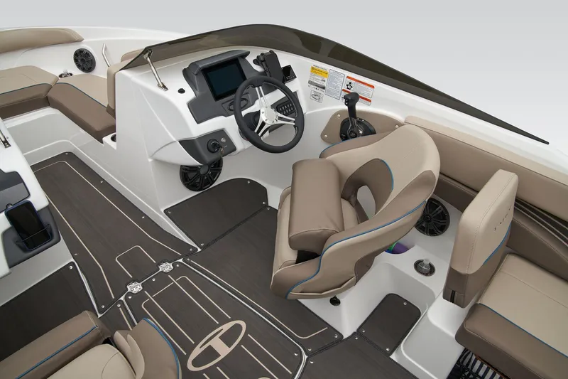 Slide: The Image of Tahoe 210 S 2027 - 37
