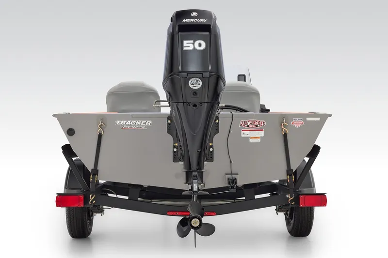 Slide: The Image of Tracker Bass Tracker Classic Limited 2027 - 19