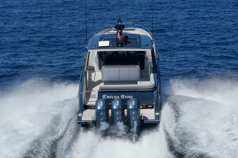 Slide: The Image of Azimut Verve 48 2025 - 14