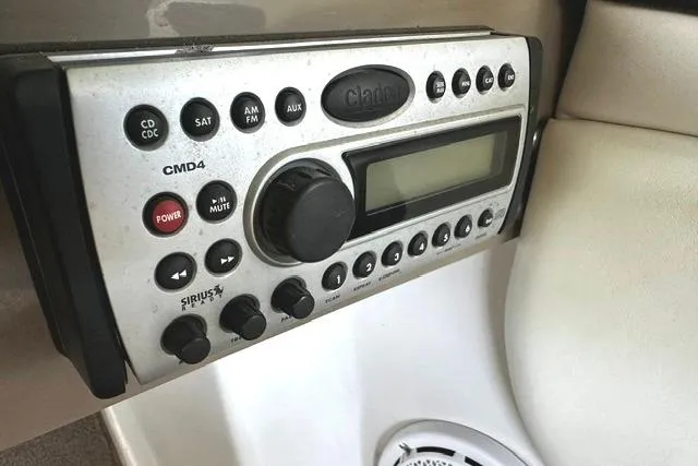 Slide: The Image of Clarion CMD4 marine stereo system in a 2007 Four Winns 200 Horizon boat. - 15