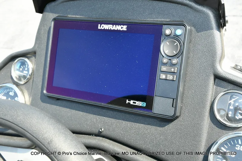 Slide: The Image of A Lowrance HDS9 screen is integrated into the dashboard of a Ranger RT198P boat. - 30