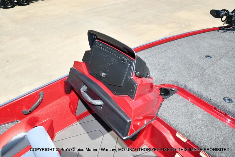 Slide: The Image of The image shows the cockpit of a Nitro Z20 XL Pro boat with a modern helm console. - 34