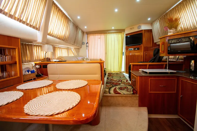 Slide: The Image of Carver Yachts 33 Super Sport 2006 - 58
