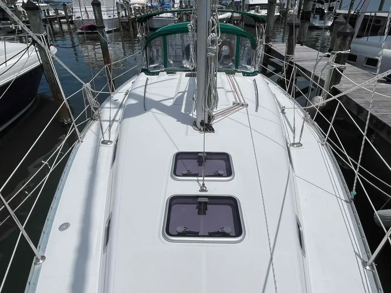 Slide: The Image of Beneteau 361 2004 - 78