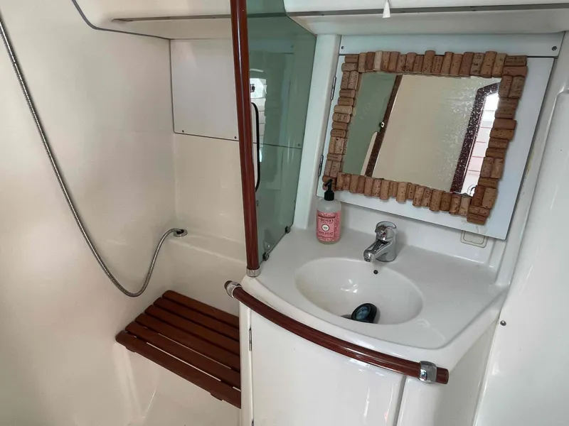 Slide: The Image of Beneteau 361 2004 - 60