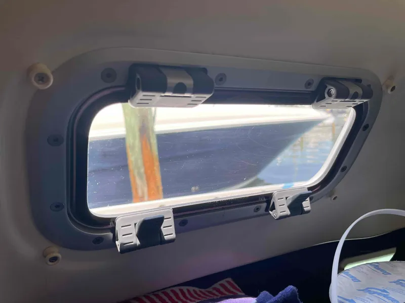Slide: The Image of Beneteau 361 2004 - 62