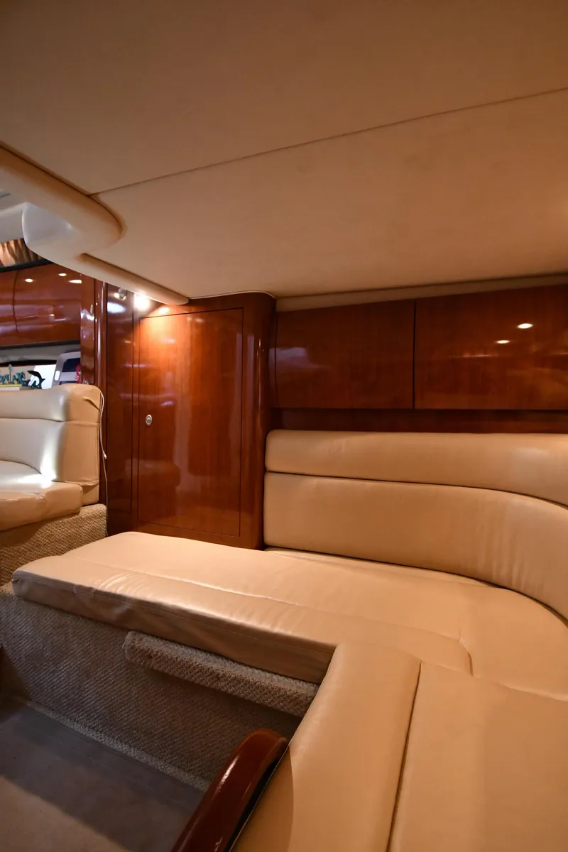 Slide: The Image of Sea Ray 360 Sundancer 2004 - 53