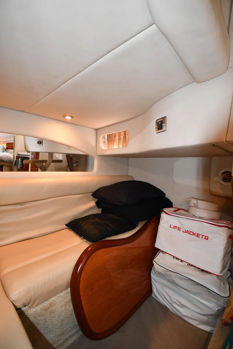 Slide: The Image of Sea Ray 360 Sundancer 2004 - 57