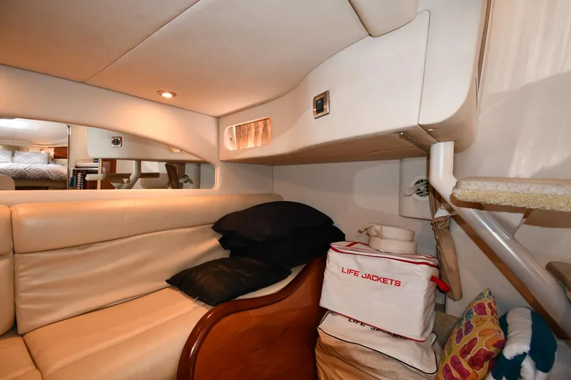 Slide: The Image of Sea Ray 360 Sundancer 2004 - 56