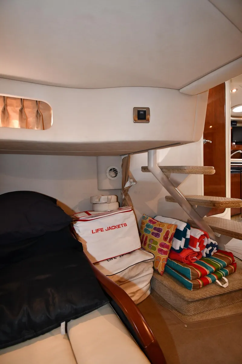 Slide: The Image of Sea Ray 360 Sundancer 2004 - 55