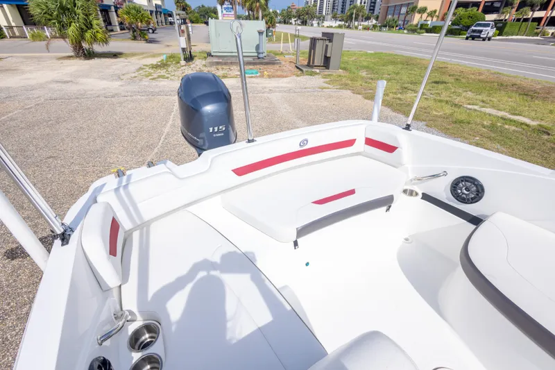 Slide: The Image of 2021 Hurricane SunDeck Sport 185 OB boat interior with seating and Yamaha 115 engine. - 32