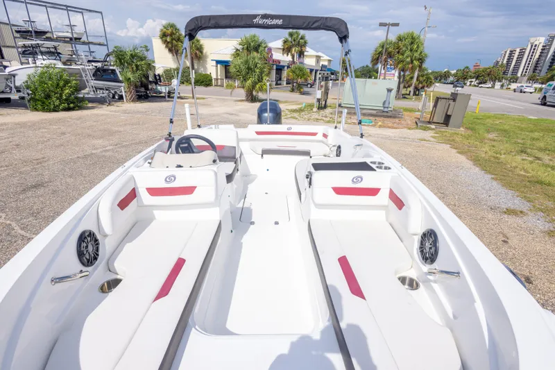 Slide: The Image of 2021 Hurricane SunDeck Sport 185 OB boat with spacious seating and modern design. - 27