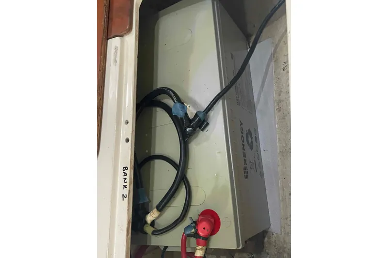Slide: The Image of Second Renogy battery and cables. - 71