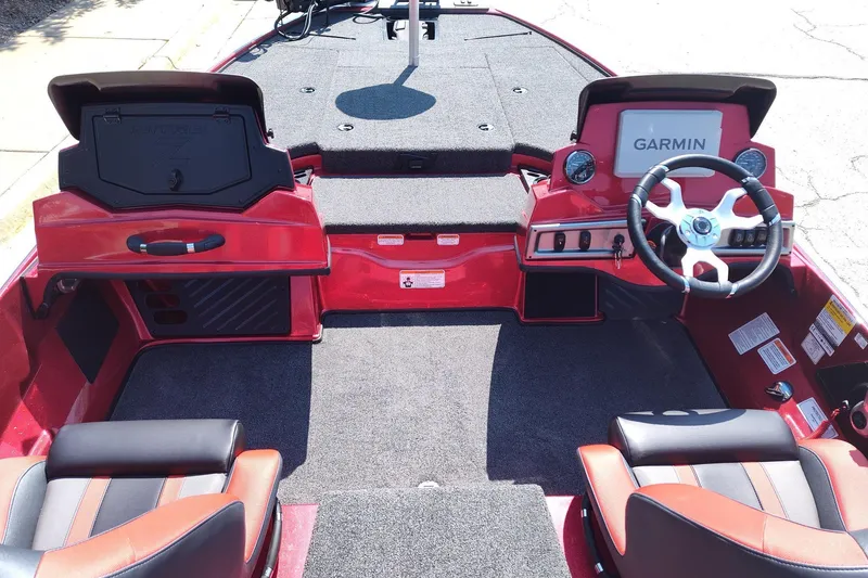 Slide: The Image of Interior of a 2027 Nitro Z18 XL Pro boat with Garmin navigation system. - 8