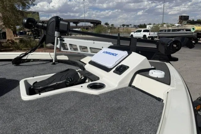 Slide: The Image of 2026 Ranger ALPHA 208 boat deck with Lowrance electronics and trolling motor. - 7