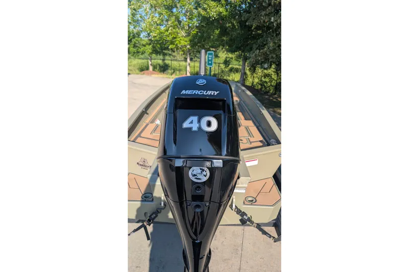 Slide: The Image of 2027 Tracker Grizzly 1553 Timber boat with Mercury 40 outboard motor. - 18