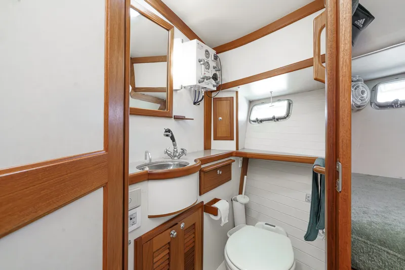 Slide: The Image of Pacific Seacraft 38T Fast Trawler 2003 - 54