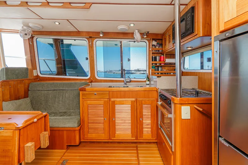Slide: The Image of Pacific Seacraft 38T Fast Trawler 2003 - 28