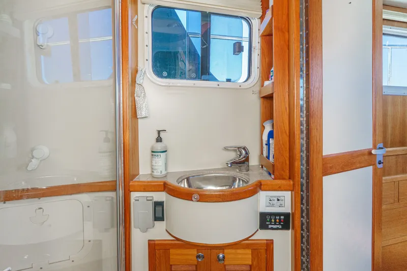 Slide: The Image of Pacific Seacraft 38T Fast Trawler 2003 - 48