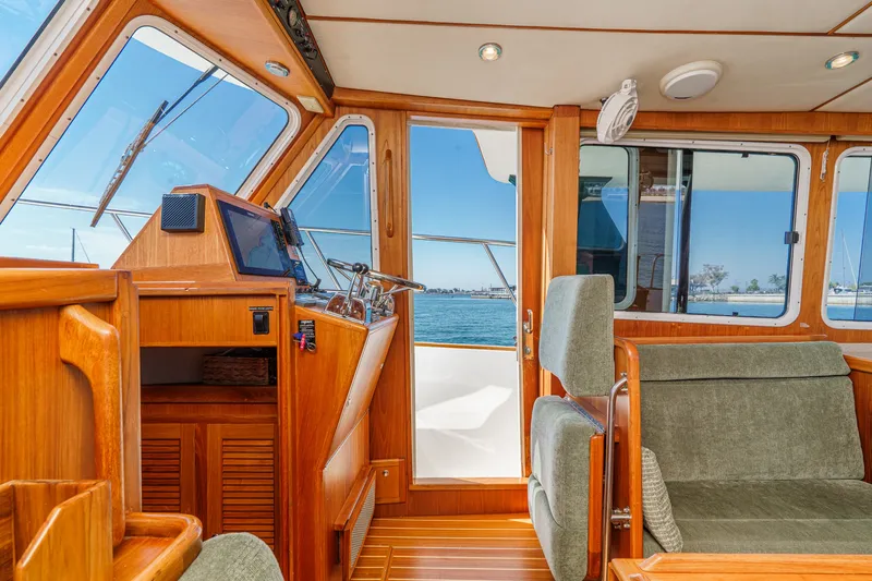 Slide: The Image of Pacific Seacraft 38T Fast Trawler 2003 - 20