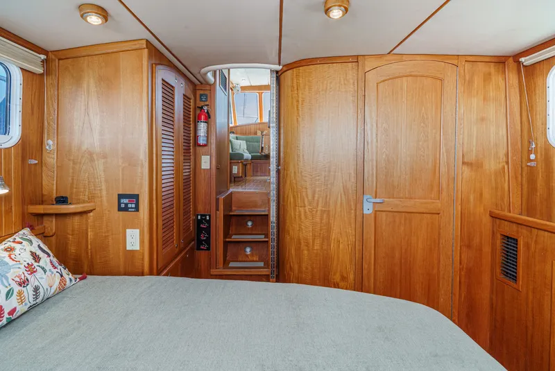 Slide: The Image of Pacific Seacraft 38T Fast Trawler 2003 - 44