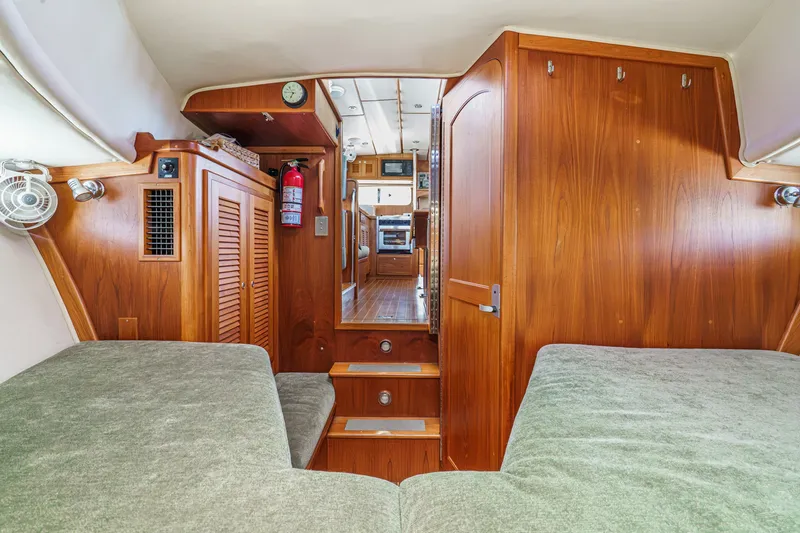 Slide: The Image of Pacific Seacraft 38T Fast Trawler 2003 - 52