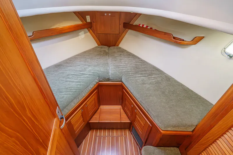 Slide: The Image of Pacific Seacraft 38T Fast Trawler 2003 - 51