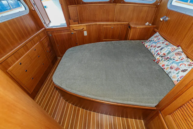 Slide: The Image of Pacific Seacraft 38T Fast Trawler 2003 - 39