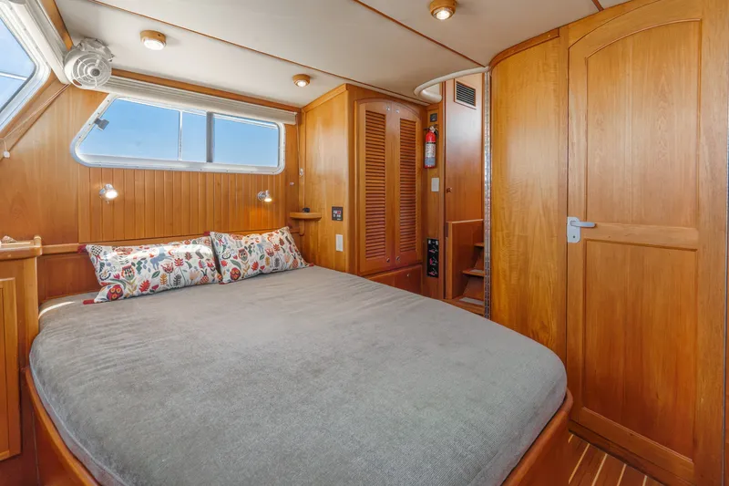 Slide: The Image of Pacific Seacraft 38T Fast Trawler 2003 - 43