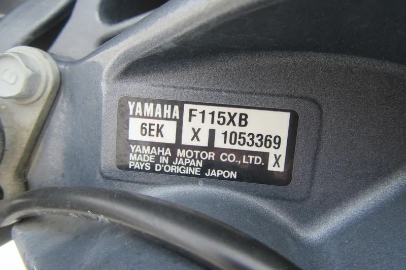 Slide: The Image of Yamaha F115XB engine label on 2018 Robalo R180 Center Console boat. - 5