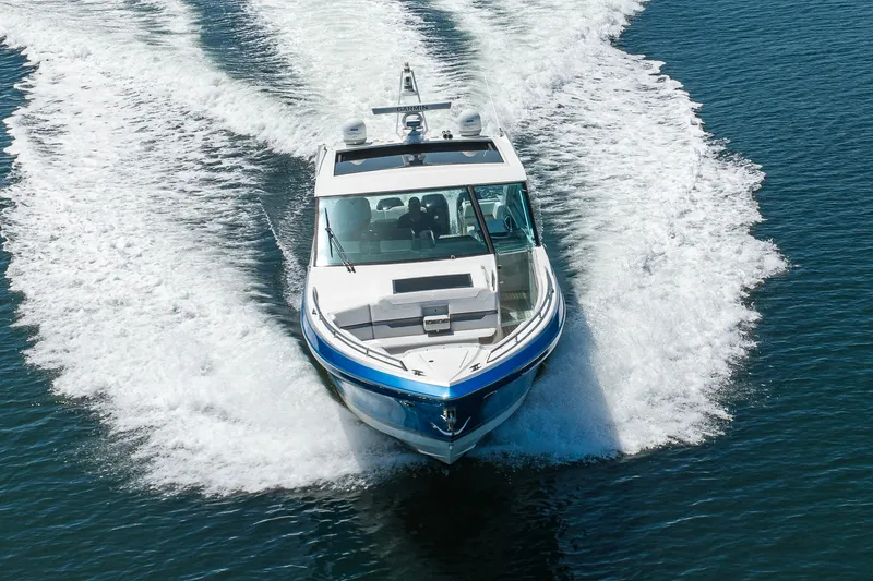 Slide: The Image of 2019 Formula 430 Super Sport Crossover cruising on open water. - 70