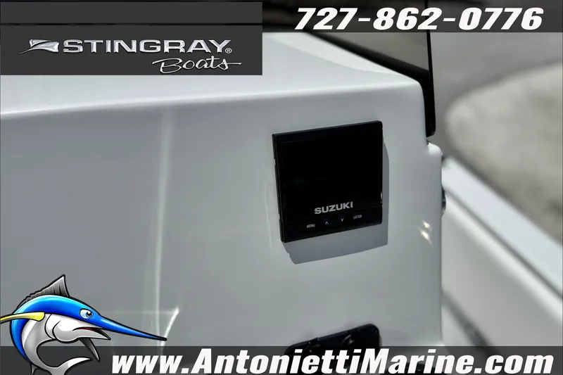Slide: The Image of 2027 Stingray 17 CC boat featuring Suzuki control panel, displayed by Antonietti Marine. - 22