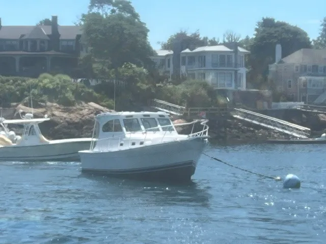 The Image of Mainship Pilot 30 Sedan 1999 - 3