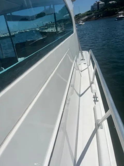 Slide: The Image of Mainship Pilot 30 Sedan 1999 - 6