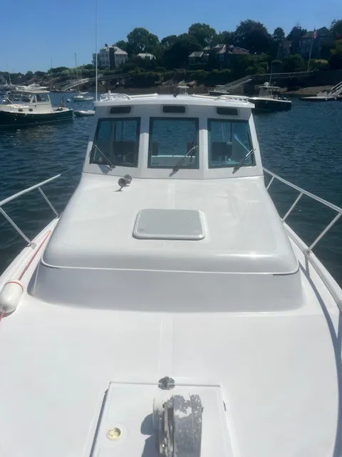 Slide: The Image of Mainship Pilot 30 Sedan 1999 - 4