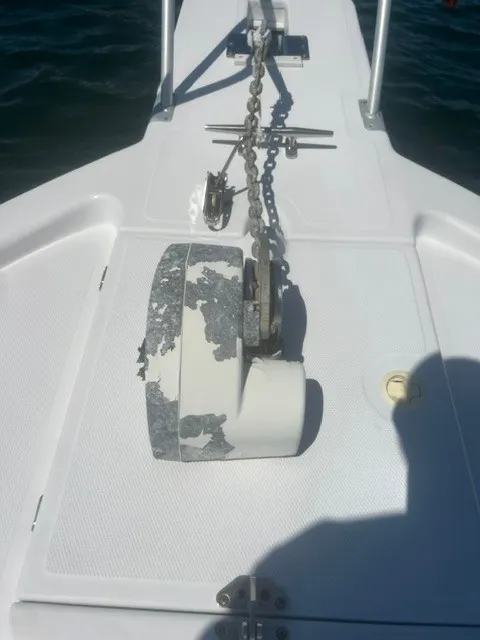 Slide: The Image of Mainship Pilot 30 Sedan 1999 - 16