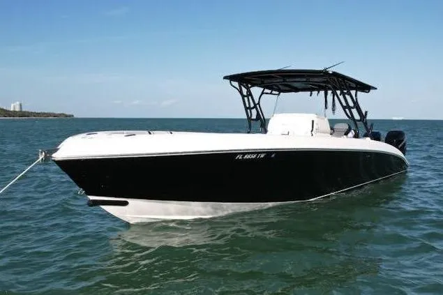 Slide: The Image of Barco 2009 Midnight Express 34 Open en el agua. - 12