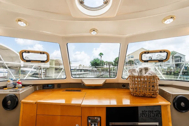 Slide: The Image of Interior view of 2006 Fountaine Pajot Highland 35 Pilot yacht with panoramic windows. - 21