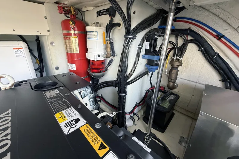 Slide: The Image of Engine room of 2016 Formula 40 Performance Cruiser with fire extinguisher and wiring. - 35