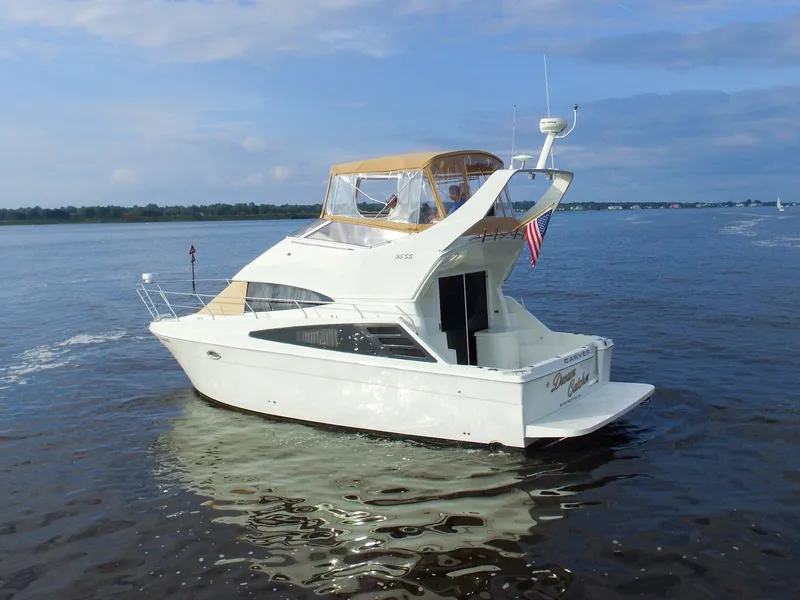 The Image of Carver Yachts 33 Super Sport 2006 - undefined