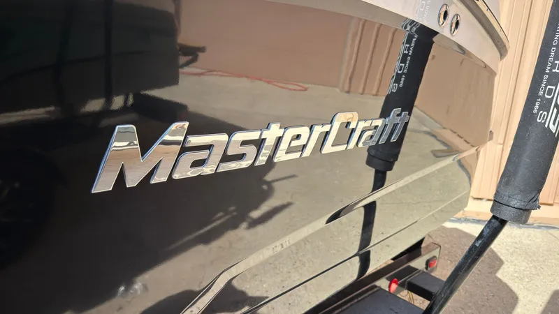 Slide: The Image of MasterCraft NXT22 2016 - 5