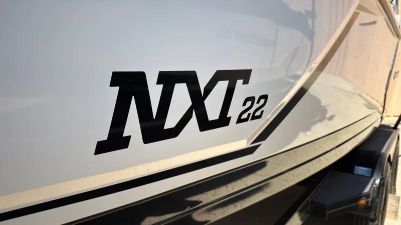 Slide: The Image of MasterCraft NXT22 2016 - 4