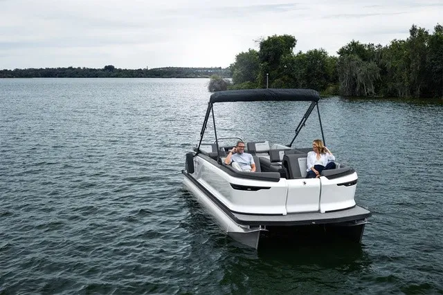 Slide: The Image of Manitou 20' CRUISE 90hp 2025 - 14
