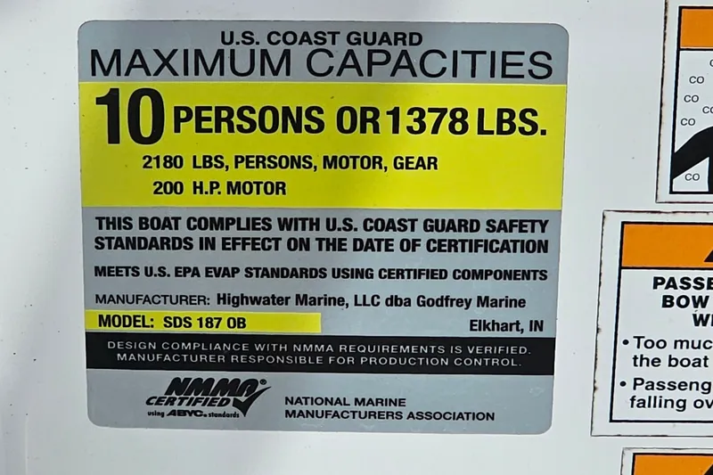 Slide: The Image of Capacity label for 2017 Hurricane SunDeck Sport 188 OB, 10 persons or 1378 lbs. - 19