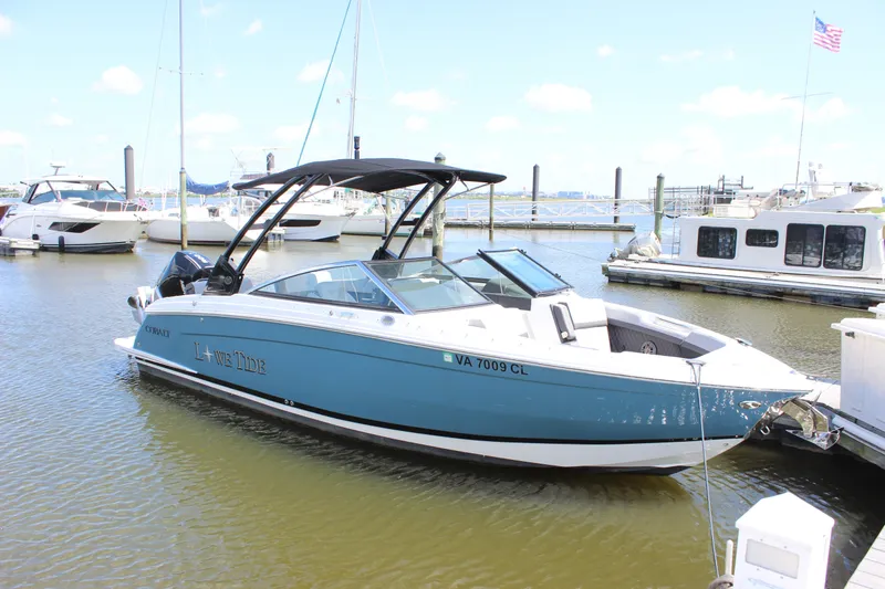 The Image of Cobalt R6 Outboard 2024 - undefined