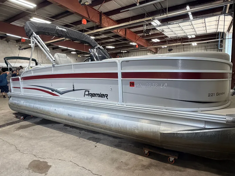 Slide: The Image of Premier 221 Gemini Fish n Cruise & 50HP Mercury 4Stroke 2014 - 59