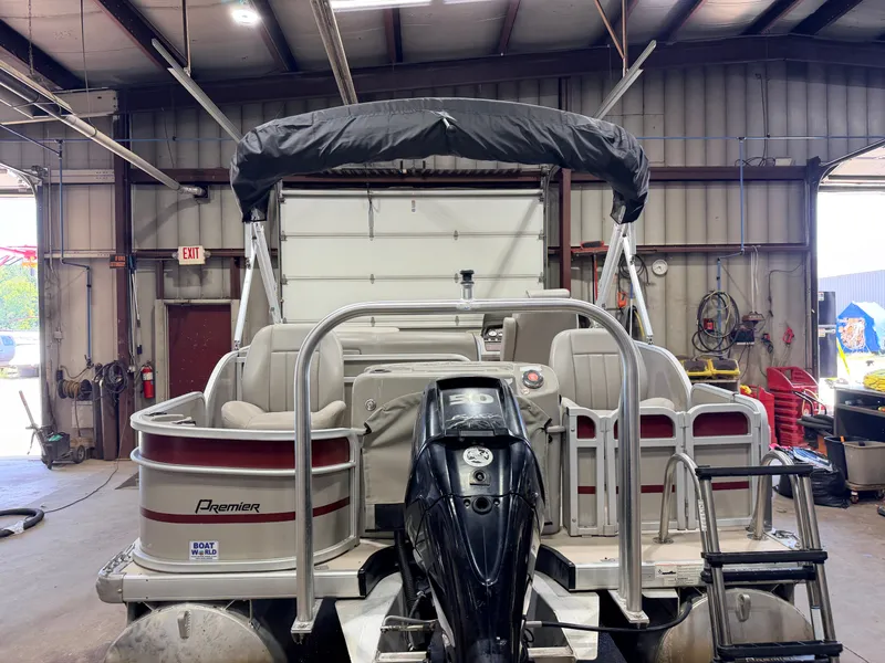 Slide: The Image of Premier 221 Gemini Fish n Cruise & 50HP Mercury 4Stroke 2014 - 54