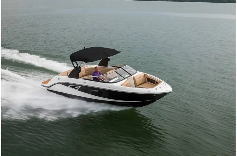 The Image of Sea Ray SLX 230 2019 - 1