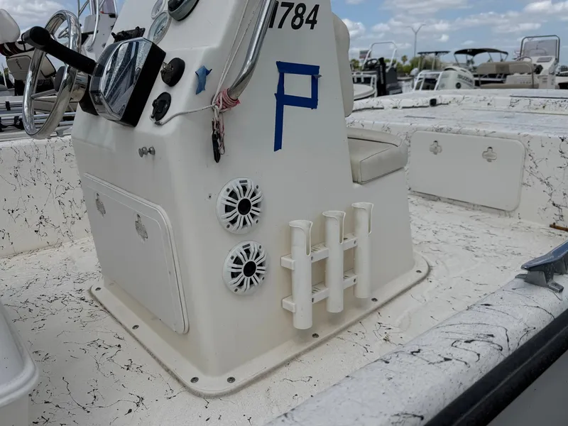 Slide: The Image of Tidewater 170CC 2014 - 8